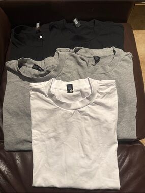 Have Men's Short Sleeve Crew Neck T-Shirt Pack - Black, Gray, White 5 for 35$